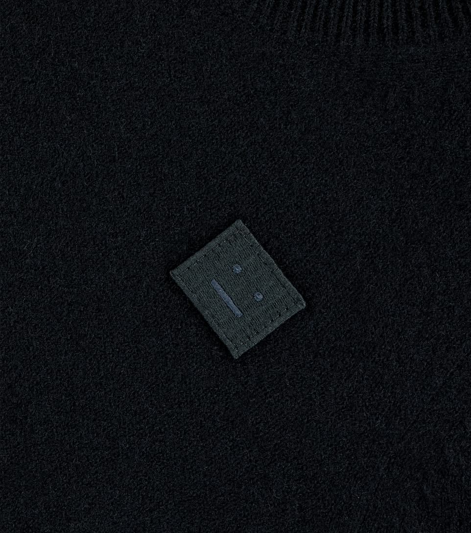 Mini face patch wool sweater black