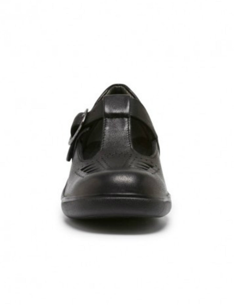 clarks pupil in black